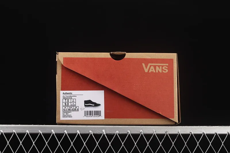 All Categories Vans Vans Series Vans Mid Vans China Velvet Vans Sk8-Mid Pro Vans Black Velvet White Striped Mid-top Casual Sneakers VN0A347UY28
